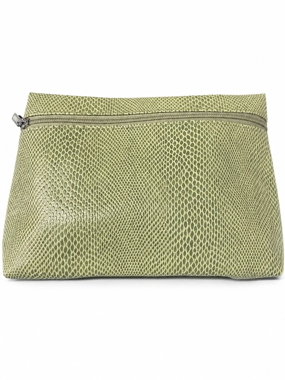 Clinique chic piece
